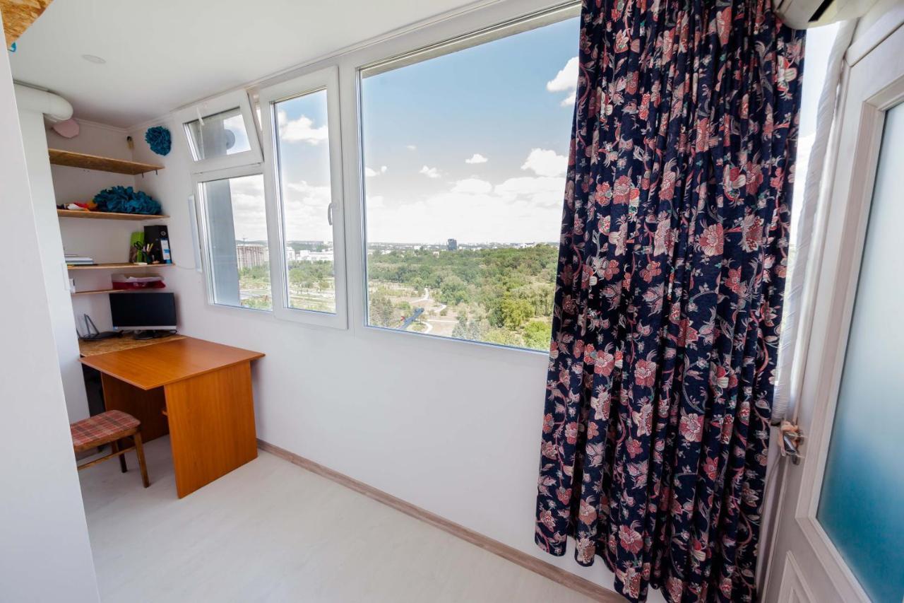 Fantastic View On Chisinau Center - Super Fast Wifi - Two Botanical Gardens - 2Br Apartment Bagian luar foto